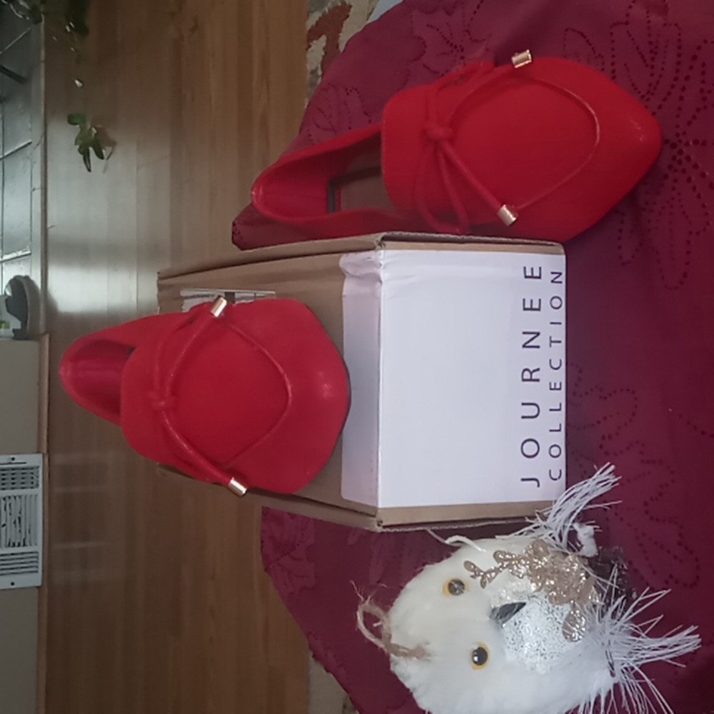 Red Flats by: Journee Collection